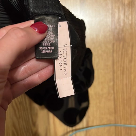 Victoria’s Secret pajama shorts - Picture 2 of 3